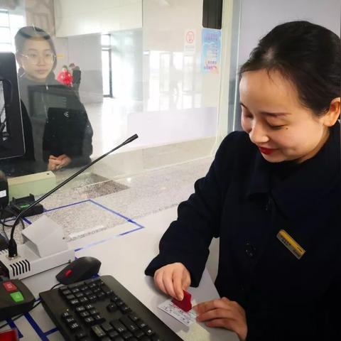 请问南宁哪的接发比较好啊？