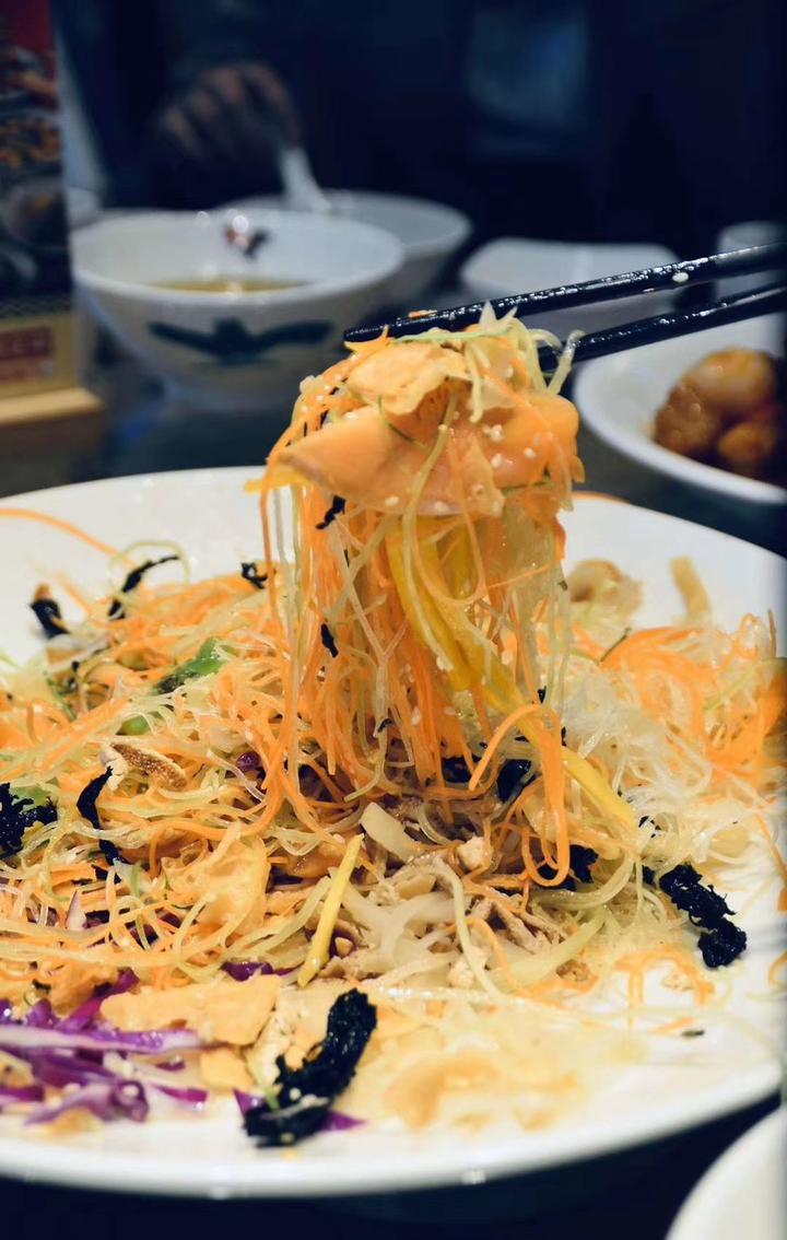 春节吃什么美食（过年了你最想和家人一起吃什么美食）