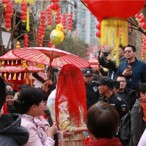 福建冠军喜娘的相关长尾关键词有哪些