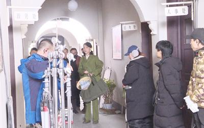 加班加点赶进度，电视剧《落地生根》计划2月底杀青