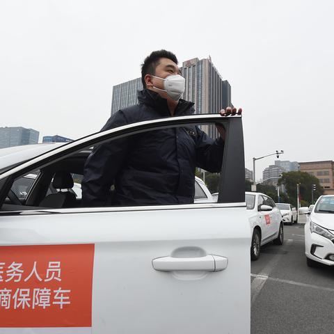 现在在武汉专职跑滴滴，一个月能跑多少?是租的公司的车，一个月要交4200？