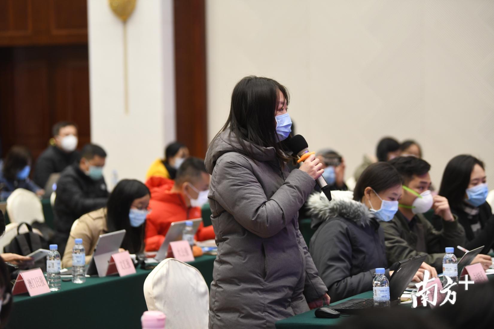 31省份新增61例本土确诊 广东22例
(31省份新增61例本土确诊广东22例) 31省份新增61例本土确诊 广东22例
(31省份新增61例本土确诊广东22例)