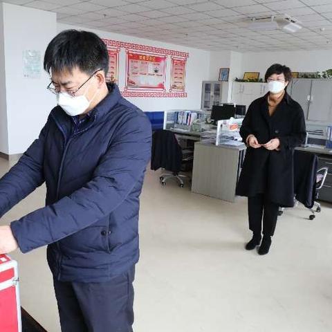 成都市建三支行哪里停车