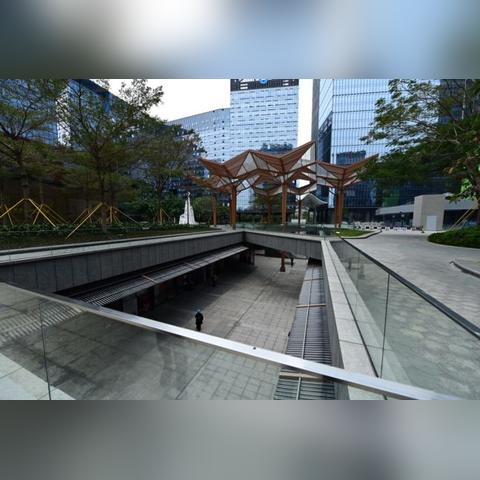 深圳机场离南山科技园有多远，公交路线？