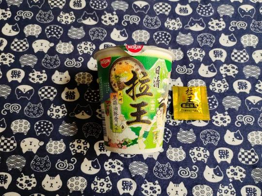 11款冷门泡面评测|《寄生虫》里的农心炸酱面真的好吃吗？