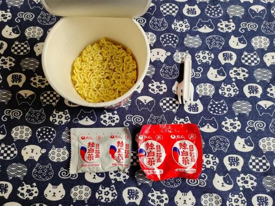 11款冷门泡面评测|《寄生虫》里的农心炸酱面真的好吃吗？