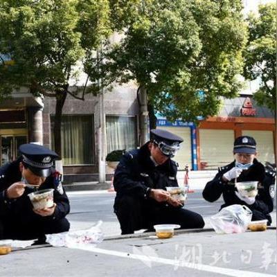广州市公安局特警支队干什么工作