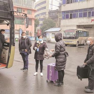 宁波市和常德市哪个大