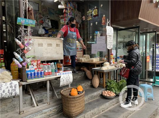 北碚区部分理发店恢复营业“tony”老师回来了但客人并不多