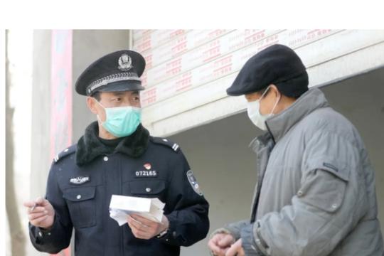 一个驻村扶贫民警和他的“零疫村”