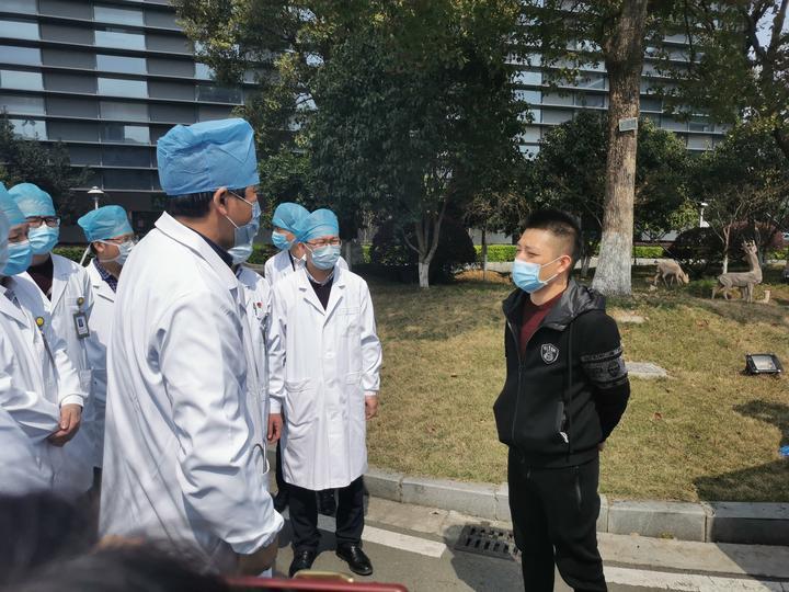 武汉在院新冠肺炎患者清零
 （武汉在院新冠患者清零 新闻）