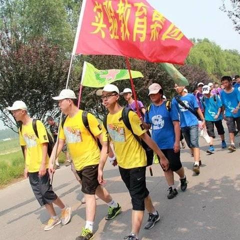 济南泉景中学和育秀学校是什么情况？
