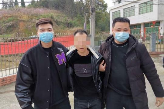 经营麻辣烫生意失败，桃江一男子蒙面抢劫被警方抓获
