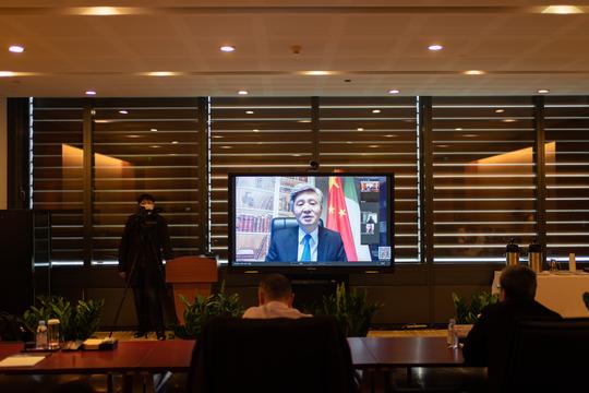 上海疾控专家为英国、爱尔兰华人华侨和留学生防控新冠肺炎支招