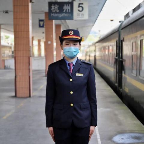 92年猴2024年8月份运势如何_92年男猴2024年运势(92年属猴人2023年运势运程每月运程)