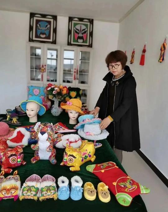 「网络公益活动」滦平县开展“线上课堂学手工，防疫增收两不误”活动