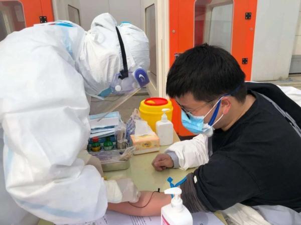 31省份新增确诊23例
/31省份新增确诊23例均为境外输入-图1 31省份新增确诊23例
/31省份新增确诊23例均为境外输入-图1