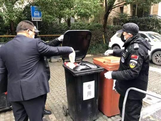 一刻不停！泗泾镇完成首轮39个居民区8万户居民百分百排摸