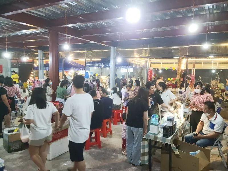 东莞站有什么美食（广州本地人最爱的小吃一条街）