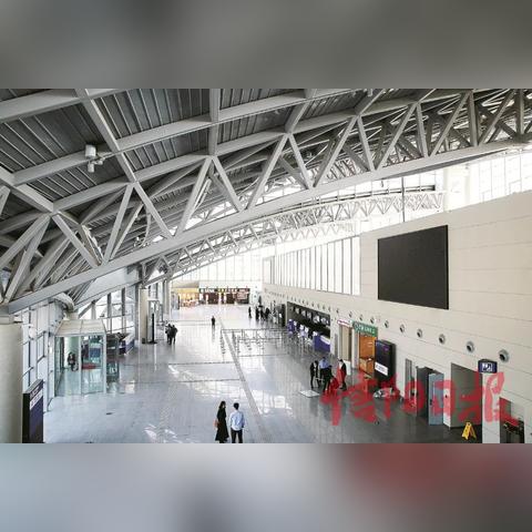 泸州市和沈阳市哪个大