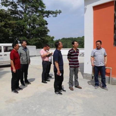 成都市二院地铁厕所的长尾关键词有什么