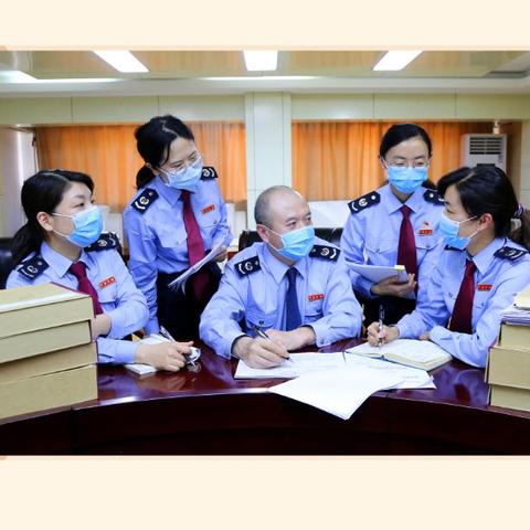 济南槐荫区位于济南市中心吗？