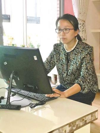 她亲自为学生借电脑农村学生上网课也“一个都不能少”