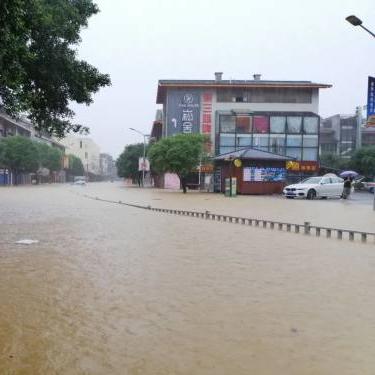 广西桂林瀑雨相关长尾关键词有哪些