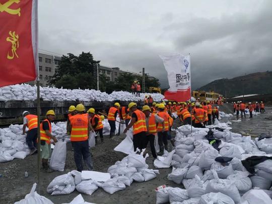 南方遭遇入汛最强暴雨，央企吹响抗洪抢险冲锋号
