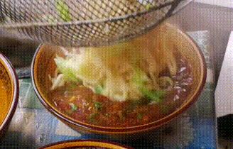 肉夹馍是什么美食图片（肉夹馍怎么做）