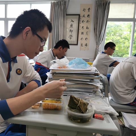 厦门心理咨询报名的相关长尾关键词有哪些