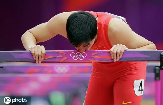 今天是国际接吻日，别说话，吻ta