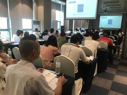 青春创享‖速来围观，东区创业青年“樱桃哥”参加“川渝青年直播达人”青创训练营