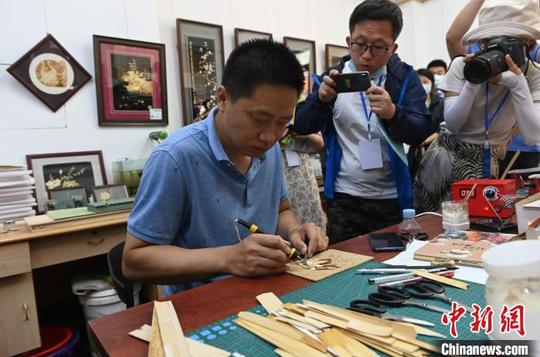 辽宁盘锦打造辽河国际艺术区过去“挖石油”现在“挖文化”
