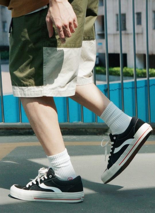 同样都是滑板鞋，为何这双vans特别“突出”？丨《每周冷门球鞋大赏》