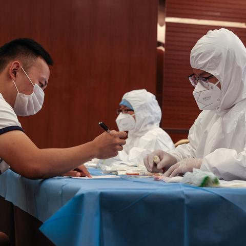 在苏州怎么找足球