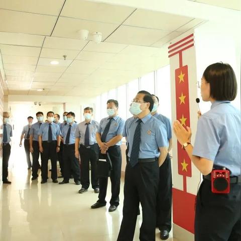 南宁第一人民医院下午上班时间？