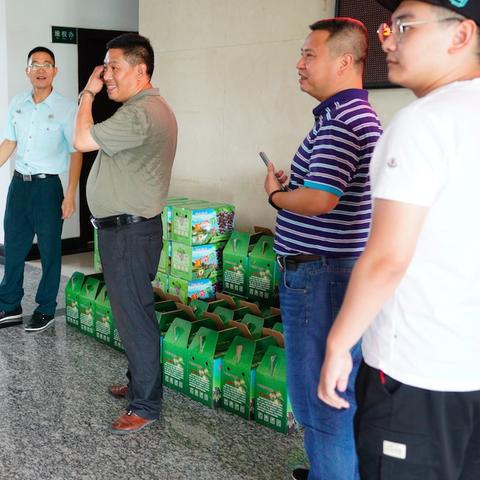 保温杯跨境电商ppt产品介绍 的拓展长尾关键词有哪些 