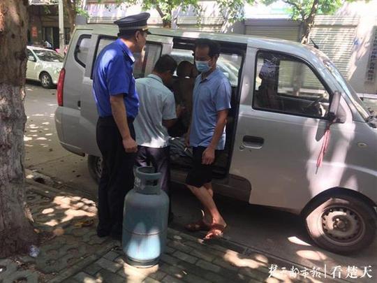 正规送气工私藏瓶装液化气捞“外快”，生意没开张就被行政拘留