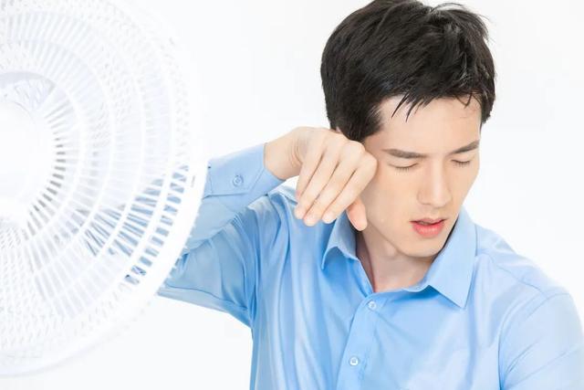 身体出汗多是在排毒吗