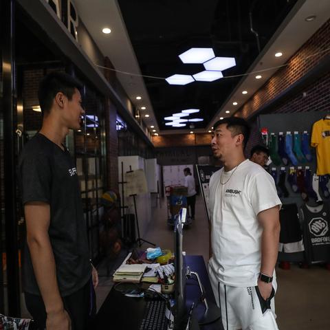 沈阳龙之梦地铁站叫什么？