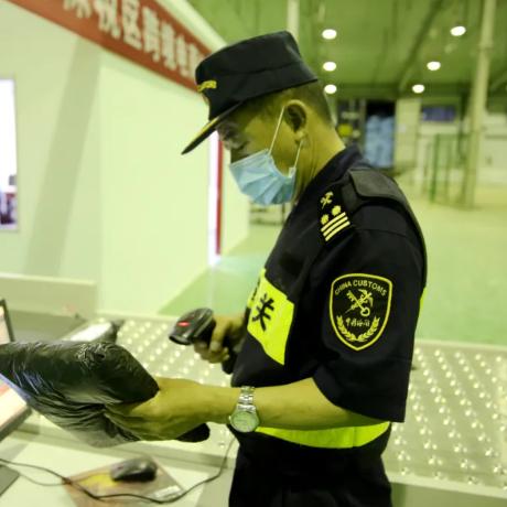 跨境电商怎么寄快递啊