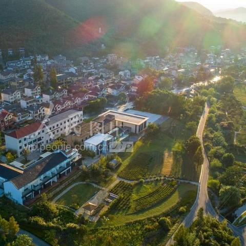 请问安吉县属于哪个市？