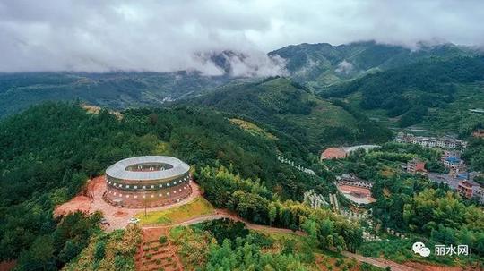 不去迪尼斯，丽水同样有彩虹滑道、网红桥、泡泡屋、沙滩……门票免费领，快约约约