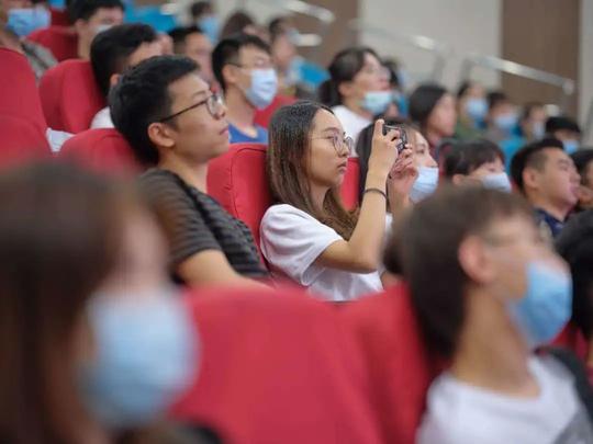 纪录片名师面对面，情感冲击，干货充饥
