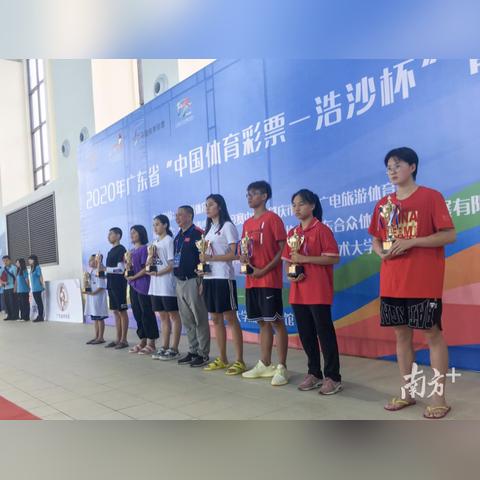 怎么进东莞市游泳队训练