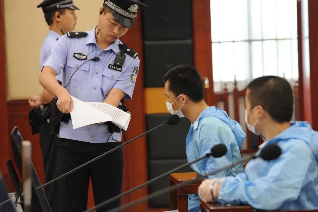 一审审判阶段第一次会见笔录怎么写 如何写一审审判阶段第一次会见笔录