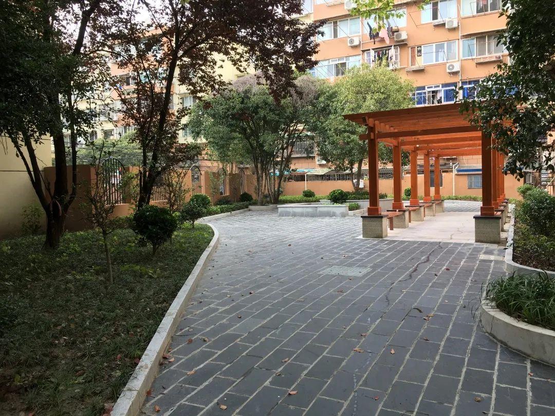 买了高层顶楼的房子，27楼，大家都说不好，心塞