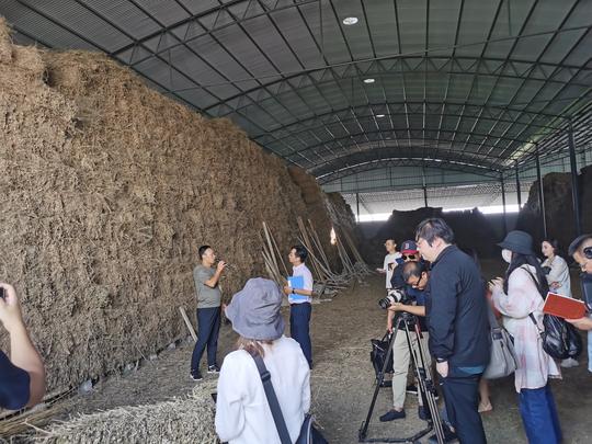 树创业就业典型展退役军人风采河南组织首期多家媒体集中采访分享退役老兵创新创业立新功的故事
