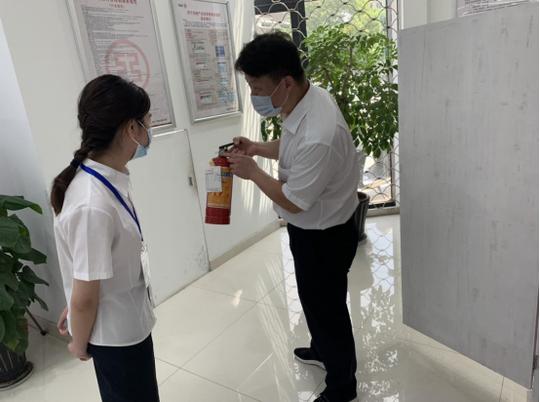 工行桐乡支行开展“警示与反思”大讨论活动，让员工深植规则意识